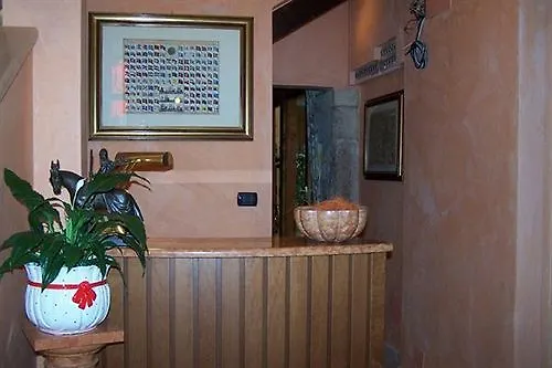 Cavour 2* فيرونا