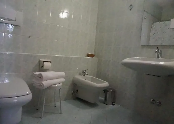 Cavour 2* فيرونا